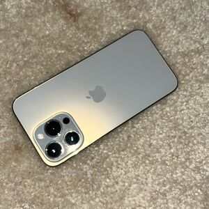 iphone 13 pro ~ brand new